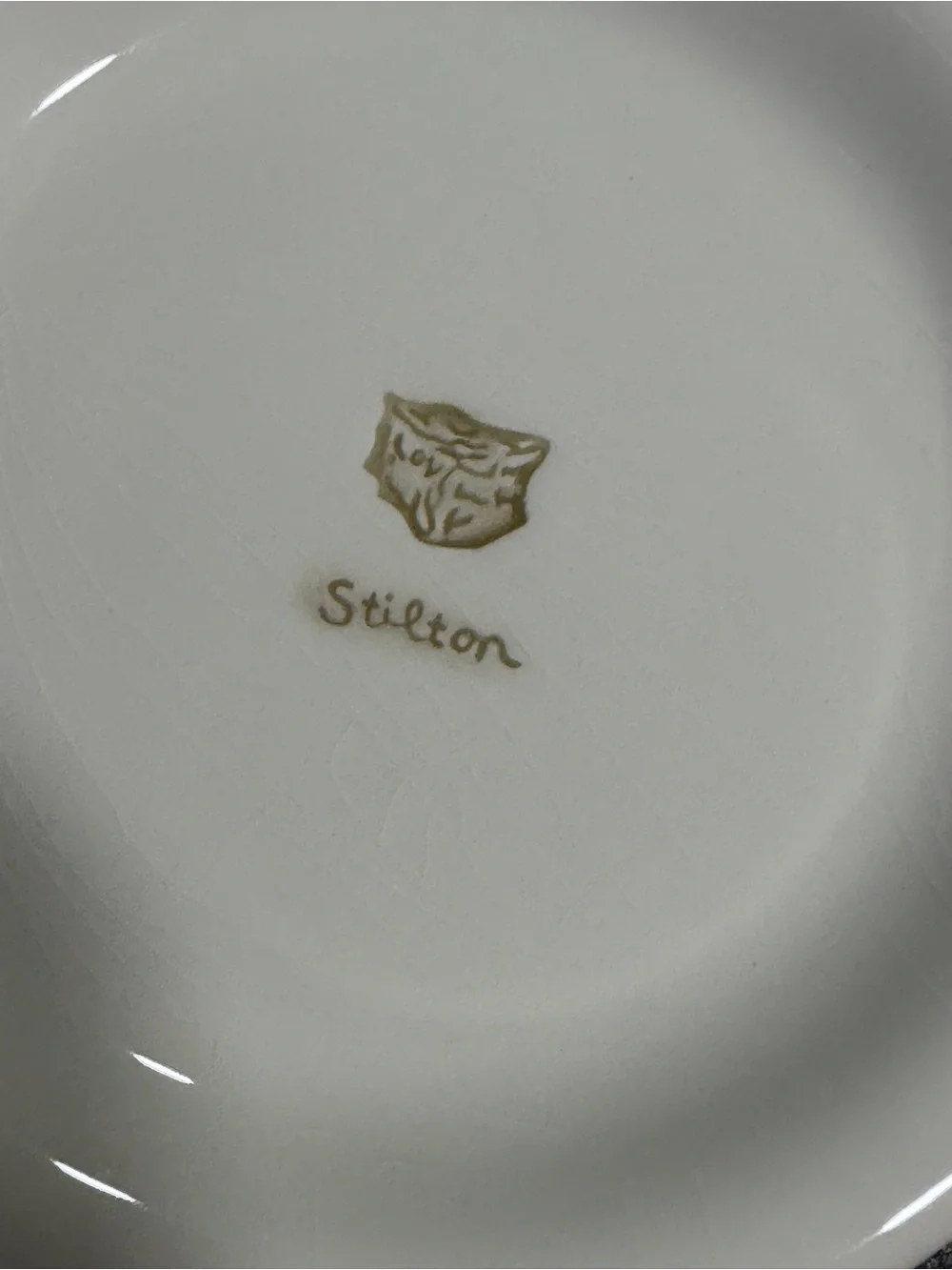 Williams Sonoma Cream Appetizer Plates Gift Box with six plates.
